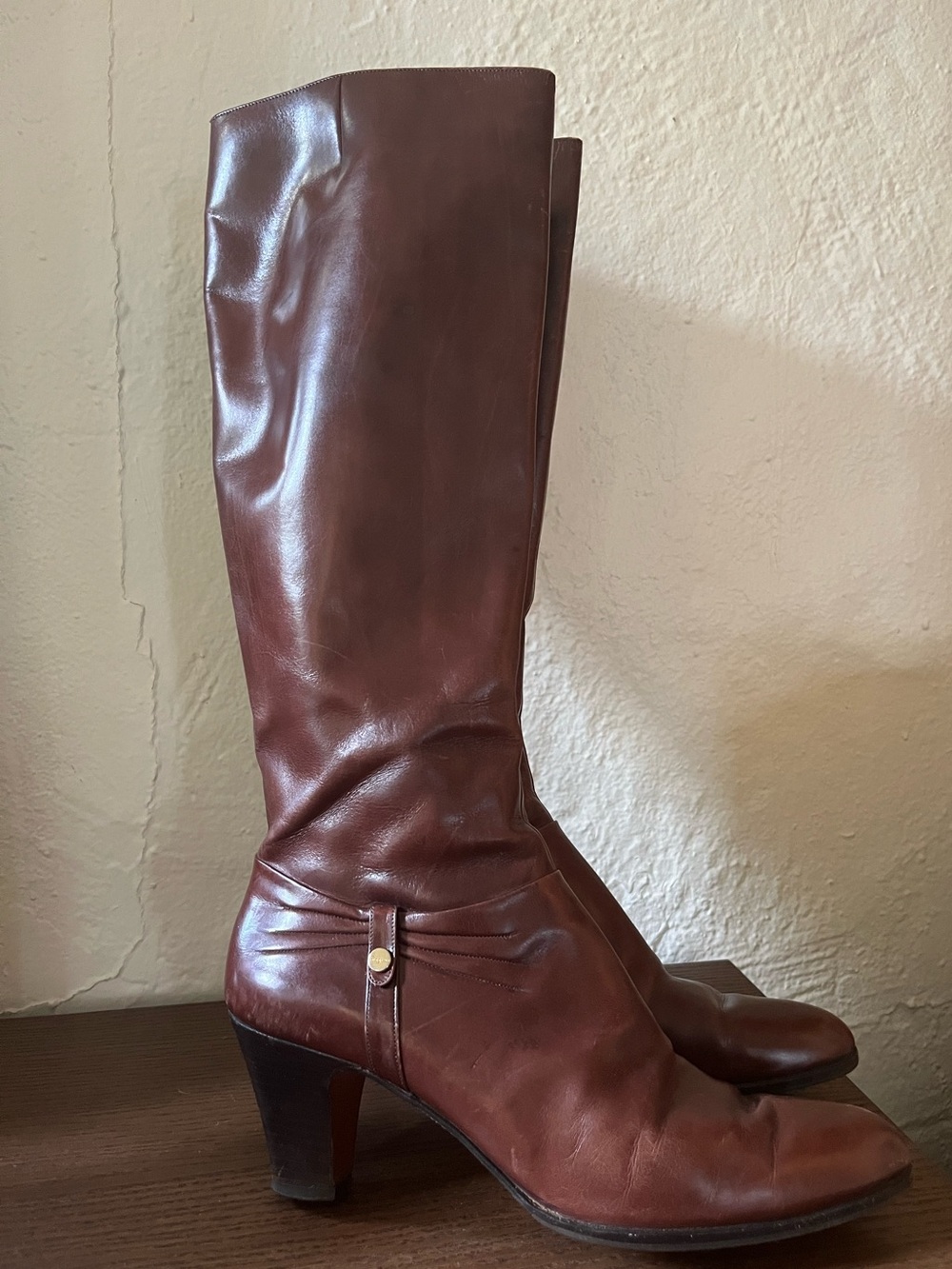 Salvatore Ferragamo Clara Leather Heeled Boots Size 7 Brown